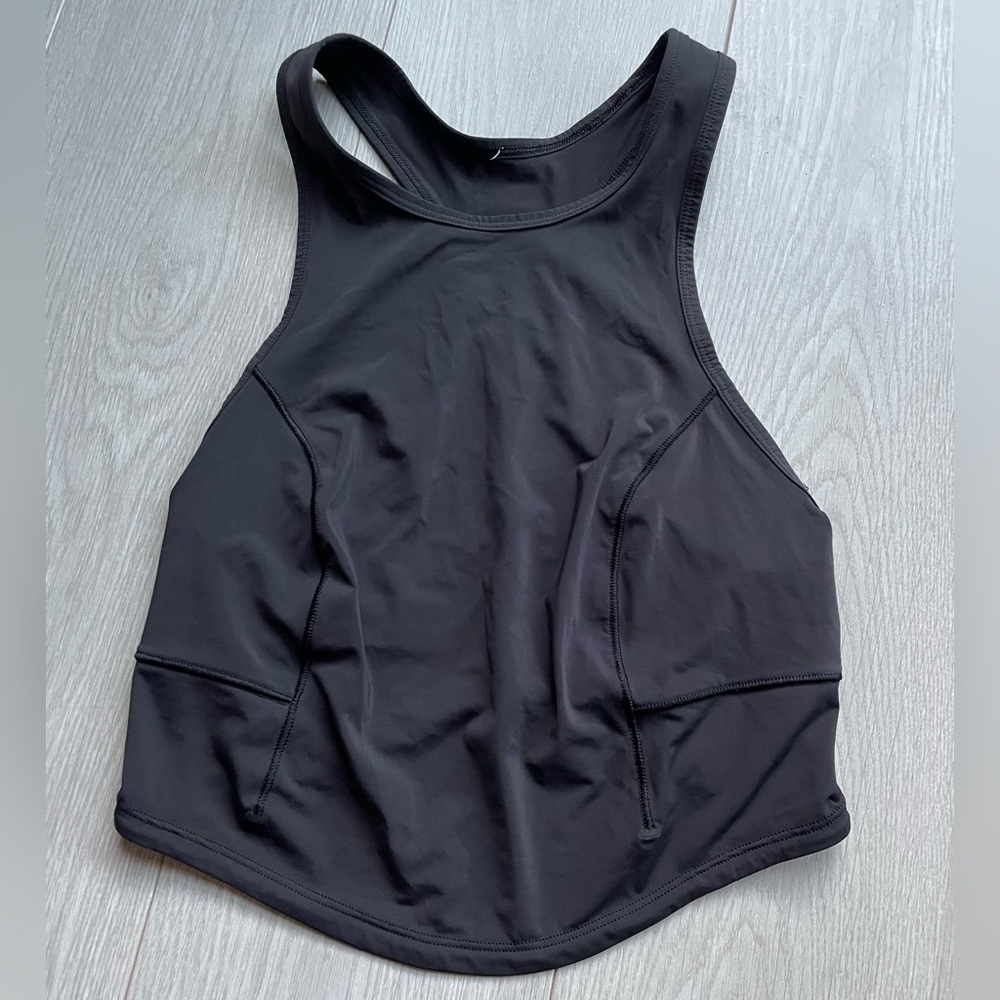 Lululemon Size 2 Black Cropped Tank 🖤
